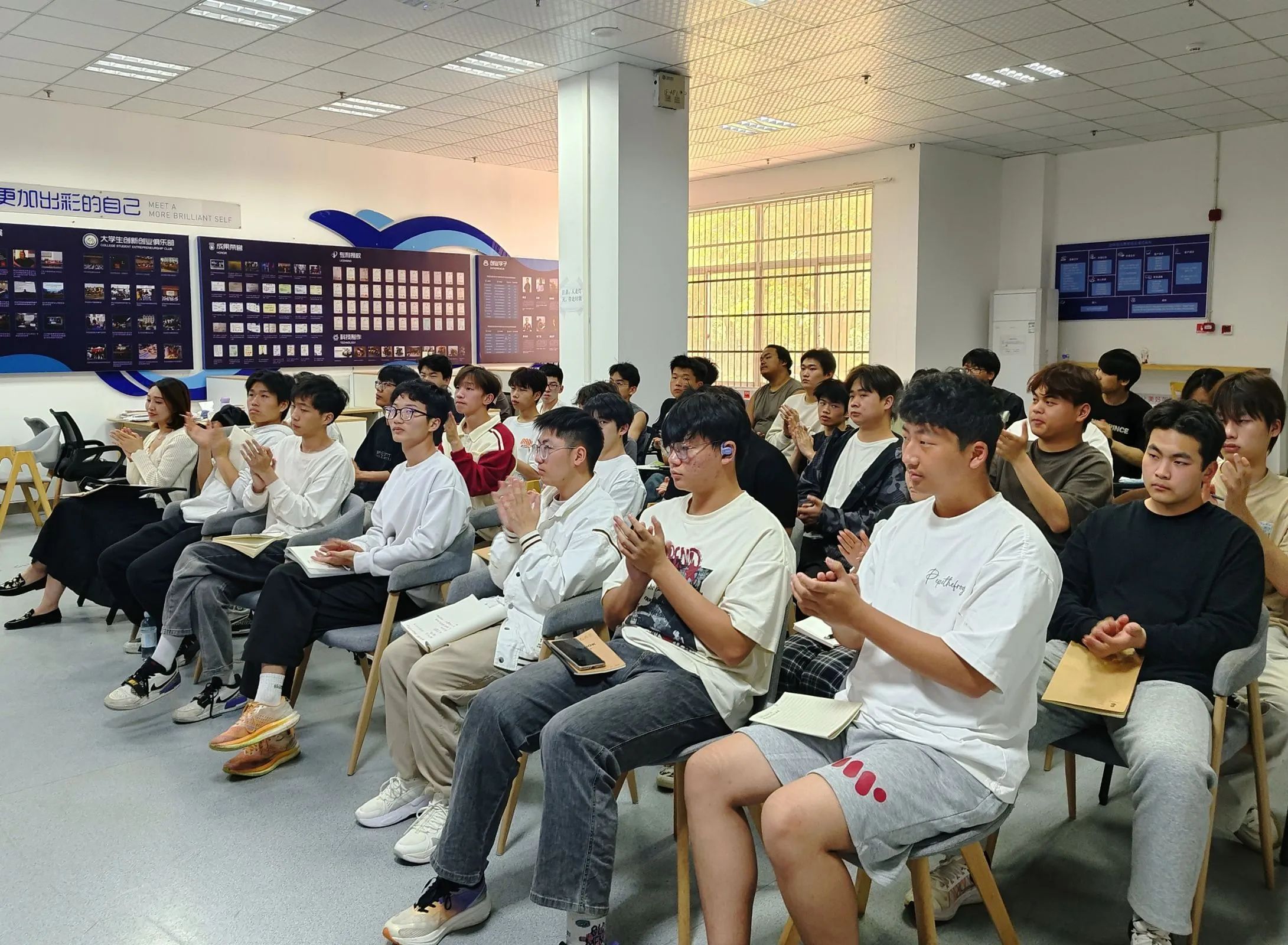 微信图片_20250419200753.jpg 微信图片_20250419200753.jpg